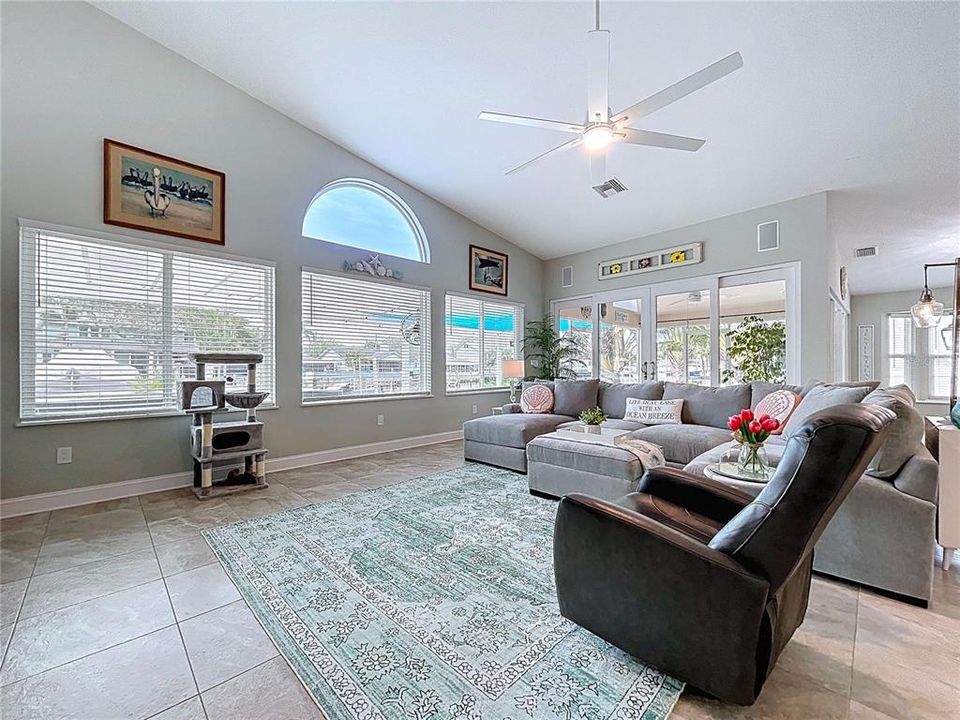 待售: $1,175,000 (3 贝兹, 2 浴室, 2599 平方英尺)