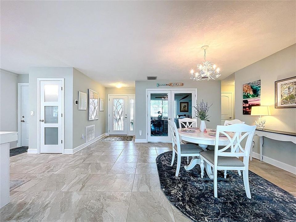 待售: $1,175,000 (3 贝兹, 2 浴室, 2599 平方英尺)