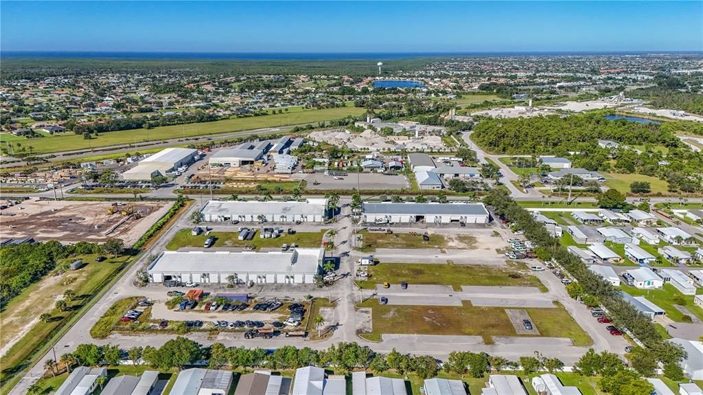 待售: $699,000 (1.15 acres)