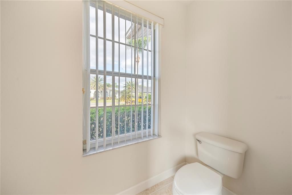 Под контрактом: $950,000 (5 спален, 3 ванн, 4191 Квадратных фут)