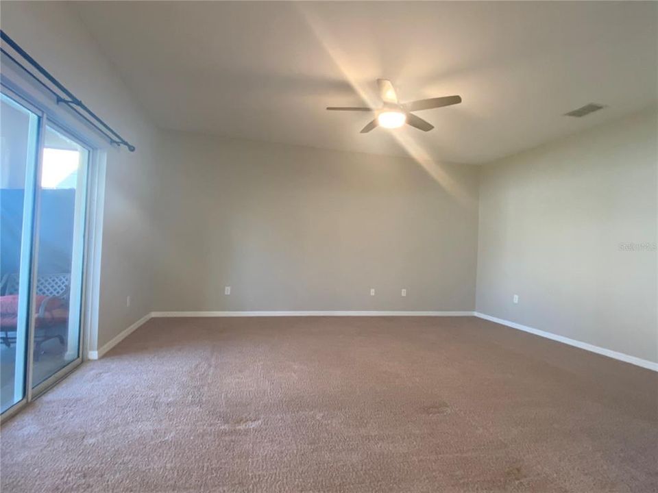 Active With Contract: $2,800 (4 beds, 2 baths, 2441 Square Feet)
