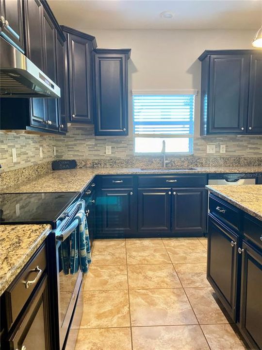 Active With Contract: $2,800 (4 beds, 2 baths, 2441 Square Feet)