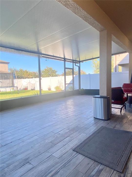 Active With Contract: $2,800 (4 beds, 2 baths, 2441 Square Feet)