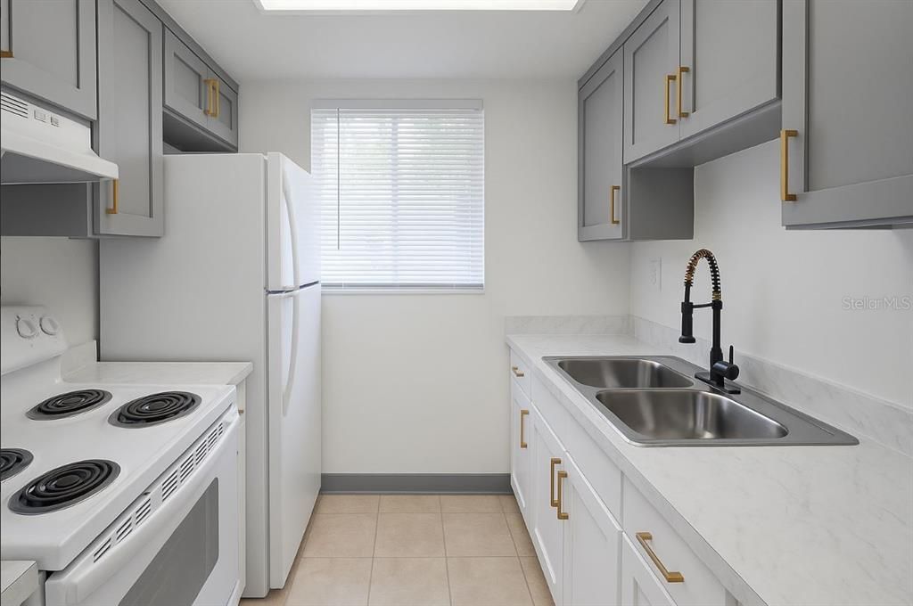 For Rent: $1,200 (2 beds, 1 baths, 800 Square Feet)