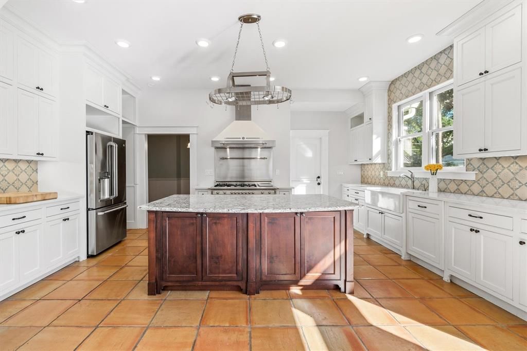 待售: $1,350,000 (3 贝兹, 2 浴室, 2656 平方英尺)