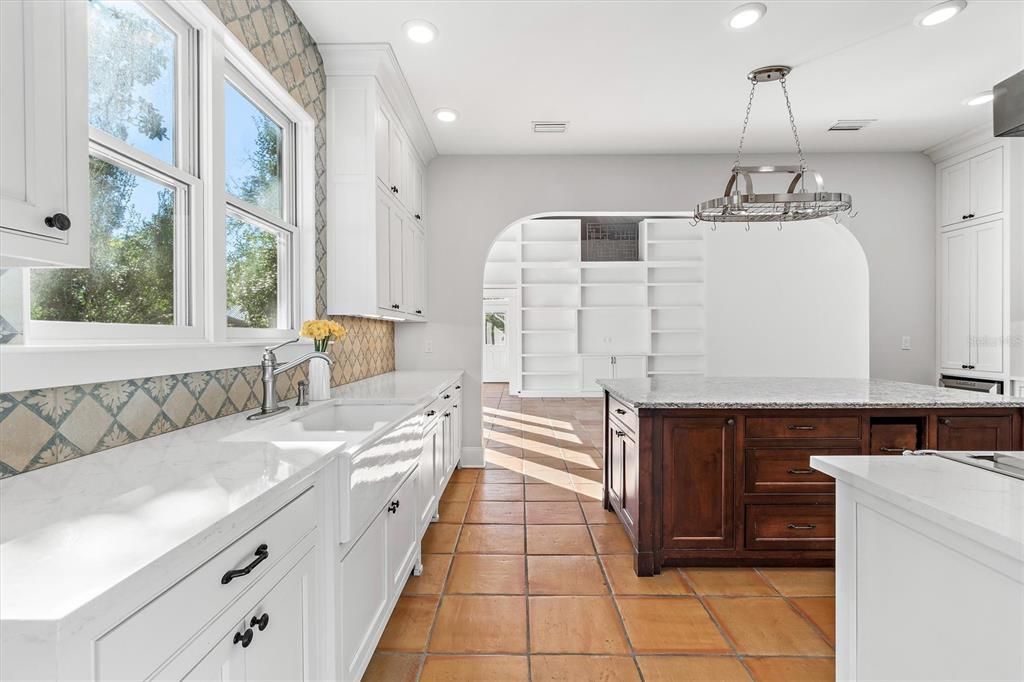 待售: $1,350,000 (3 贝兹, 2 浴室, 2656 平方英尺)