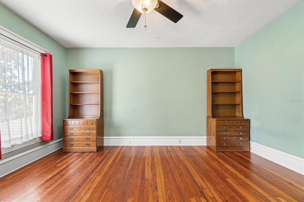 待售: $1,350,000 (3 贝兹, 2 浴室, 2656 平方英尺)