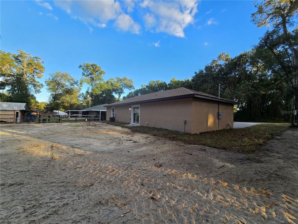 For Sale: $230,000 (3 beds, 2 baths, 1173 Square Feet)