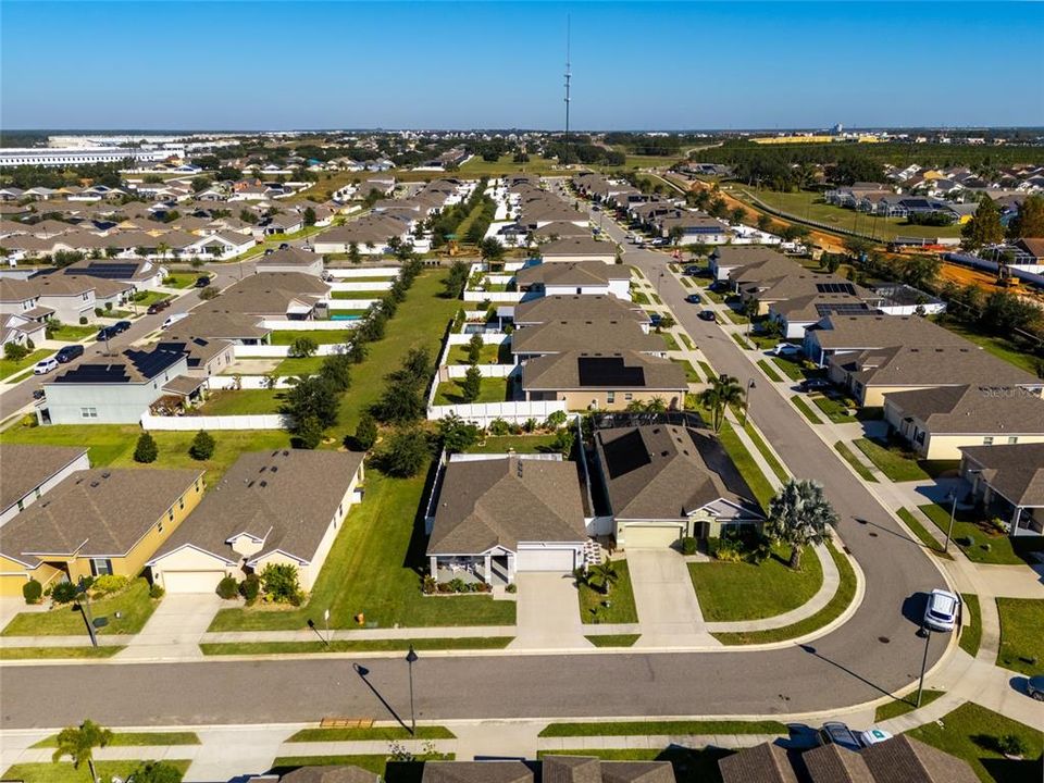 Active With Contract: $339,900 (3 beds, 2 baths, 1532 Square Feet)