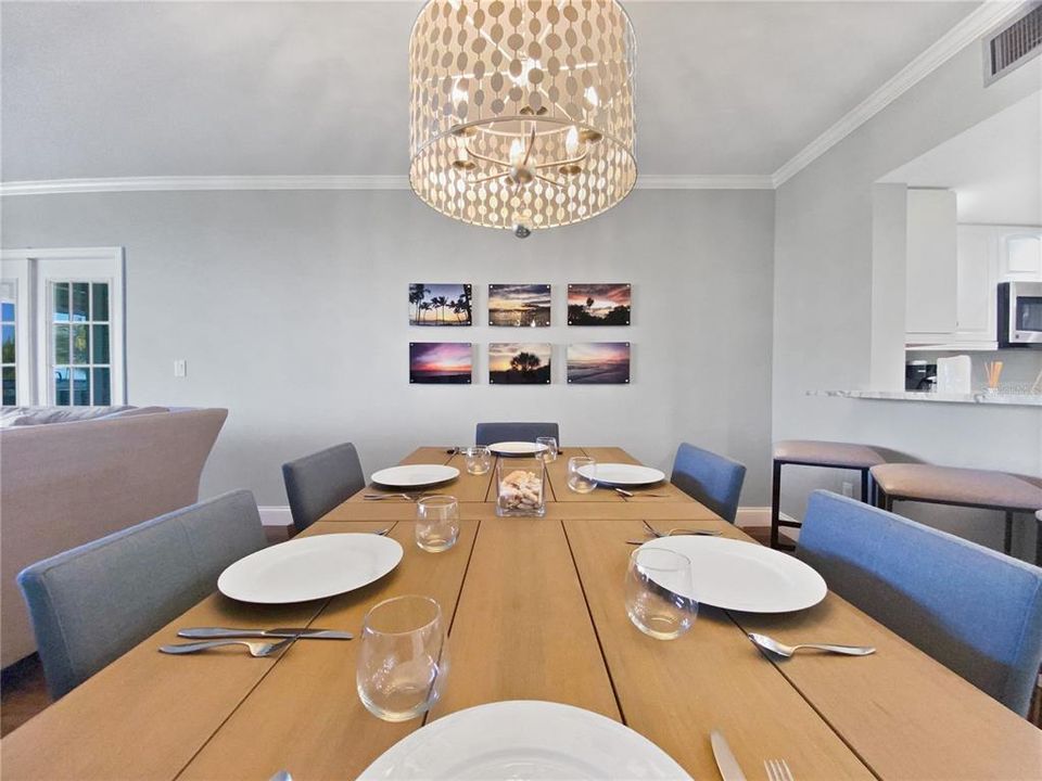 出租: $10,000 (2 贝兹, 2 浴室, 1957 平方英尺)