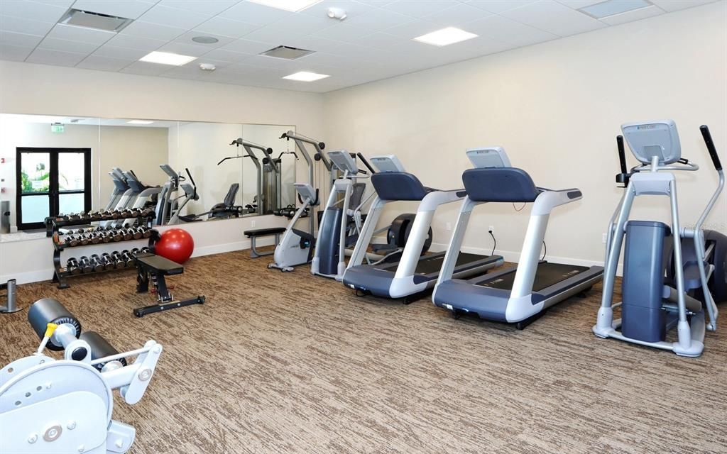 出租: $10,000 (2 贝兹, 2 浴室, 1957 平方英尺)