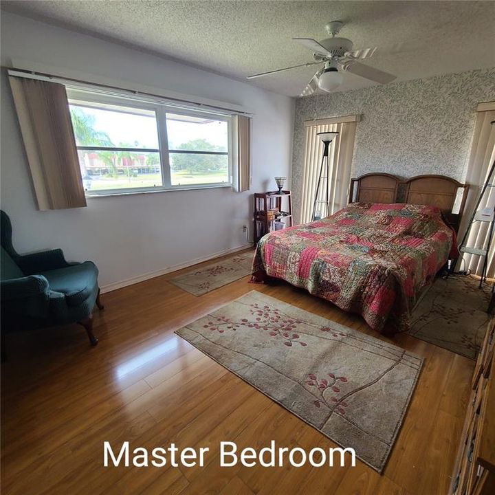 待售: $225,000 (3 贝兹, 2 浴室, 1410 平方英尺)