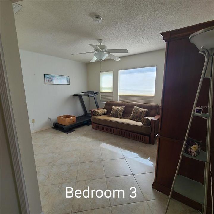 待售: $225,000 (3 贝兹, 2 浴室, 1410 平方英尺)