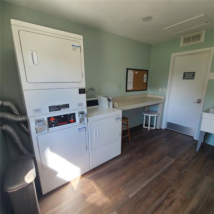 待售: $225,000 (3 贝兹, 2 浴室, 1410 平方英尺)