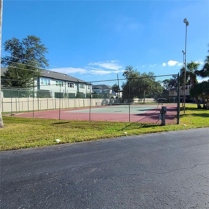 待售: $225,000 (3 贝兹, 2 浴室, 1410 平方英尺)