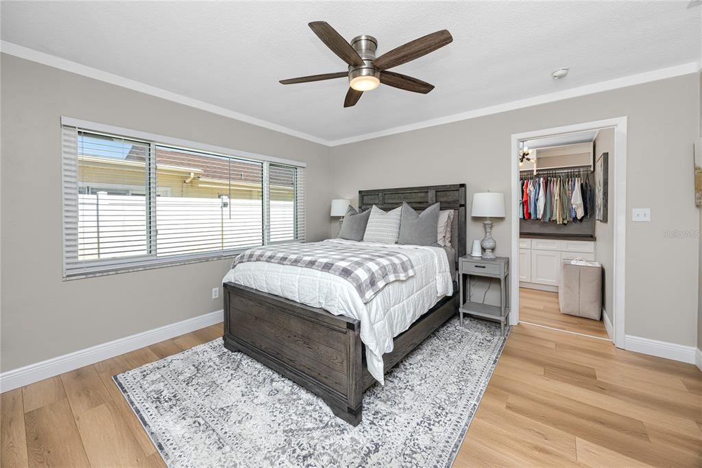 合同活跃: $459,900 (3 贝兹, 2 浴室, 1459 平方英尺)