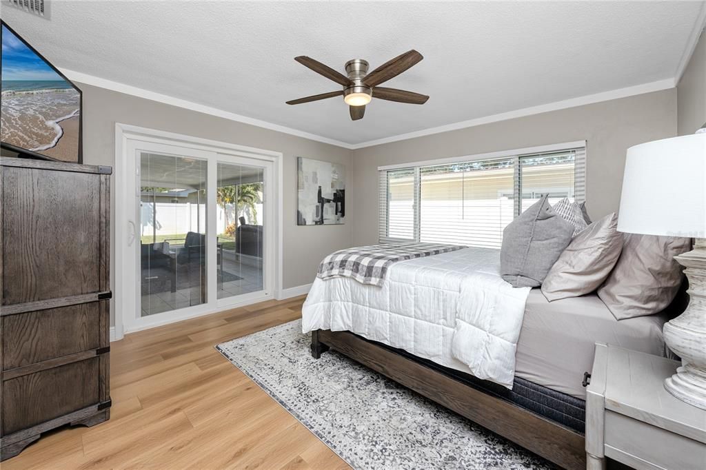 合同活跃: $459,900 (3 贝兹, 2 浴室, 1459 平方英尺)