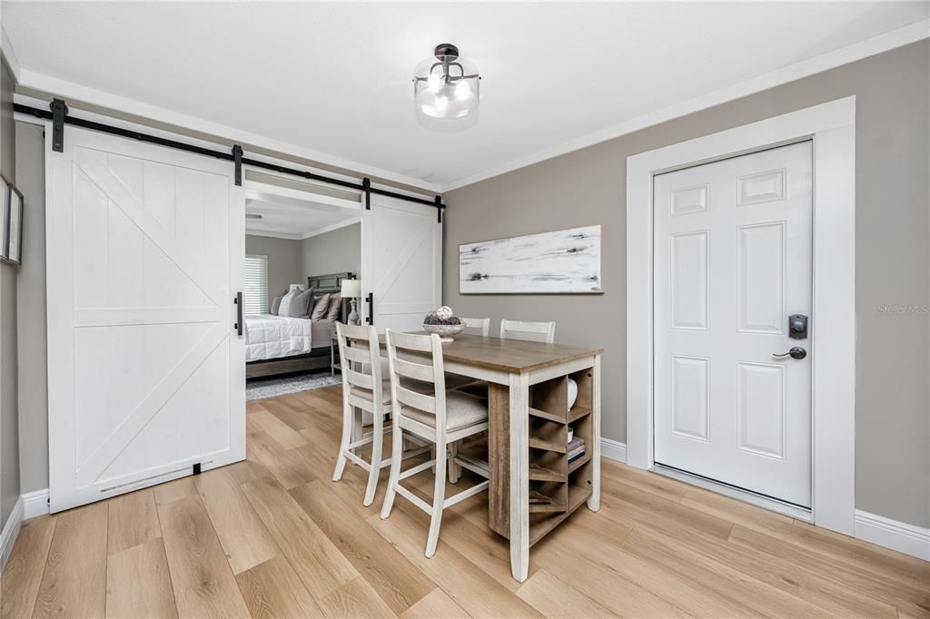 合同活跃: $459,900 (3 贝兹, 2 浴室, 1459 平方英尺)