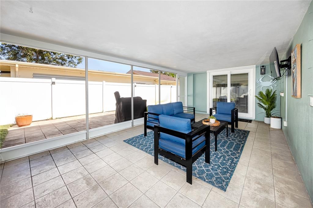 合同活跃: $459,900 (3 贝兹, 2 浴室, 1459 平方英尺)