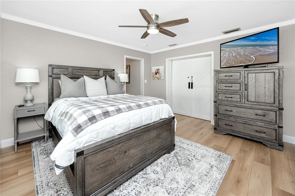 合同活跃: $459,900 (3 贝兹, 2 浴室, 1459 平方英尺)