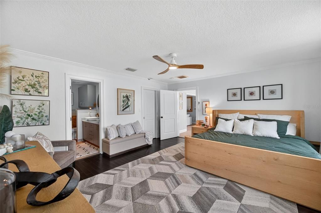 На продажу: $2,499,000 (4 спален, 4 ванн, 3699 Квадратных фут)