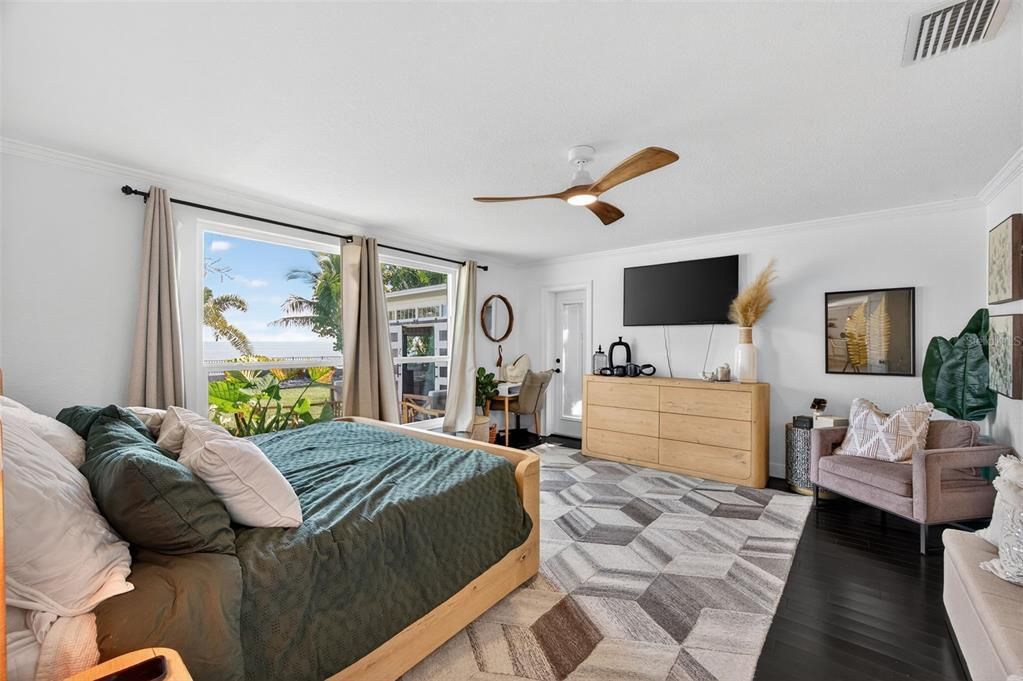 На продажу: $2,499,000 (4 спален, 4 ванн, 3699 Квадратных фут)