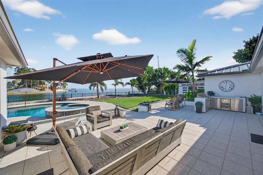 На продажу: $2,499,000 (4 спален, 4 ванн, 3699 Квадратных фут)