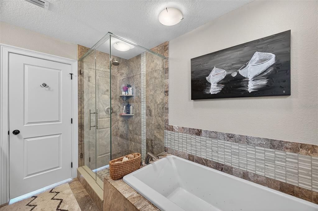 На продажу: $2,499,000 (4 спален, 4 ванн, 3699 Квадратных фут)