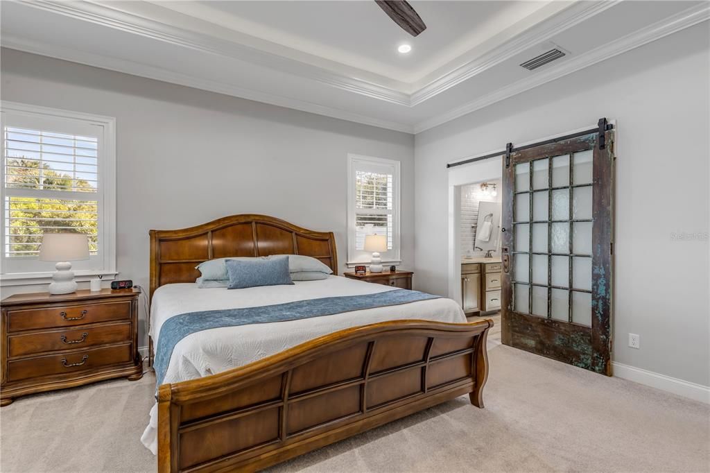 En Venta: $1,300,000 (4 camas, 2 baños, 2440 Pies cuadrados)