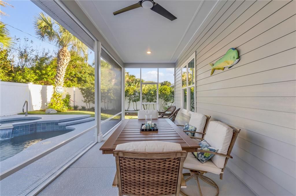 En Venta: $1,300,000 (4 camas, 2 baños, 2440 Pies cuadrados)