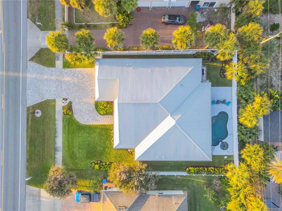 En Venta: $1,300,000 (4 camas, 2 baños, 2440 Pies cuadrados)