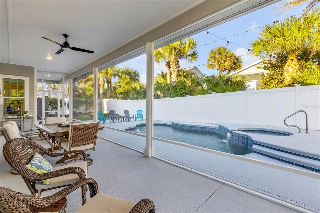 En Venta: $1,300,000 (4 camas, 2 baños, 2440 Pies cuadrados)