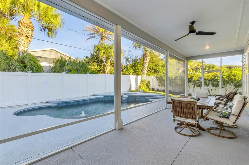 En Venta: $1,300,000 (4 camas, 2 baños, 2440 Pies cuadrados)