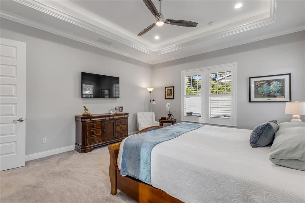 En Venta: $1,300,000 (4 camas, 2 baños, 2440 Pies cuadrados)