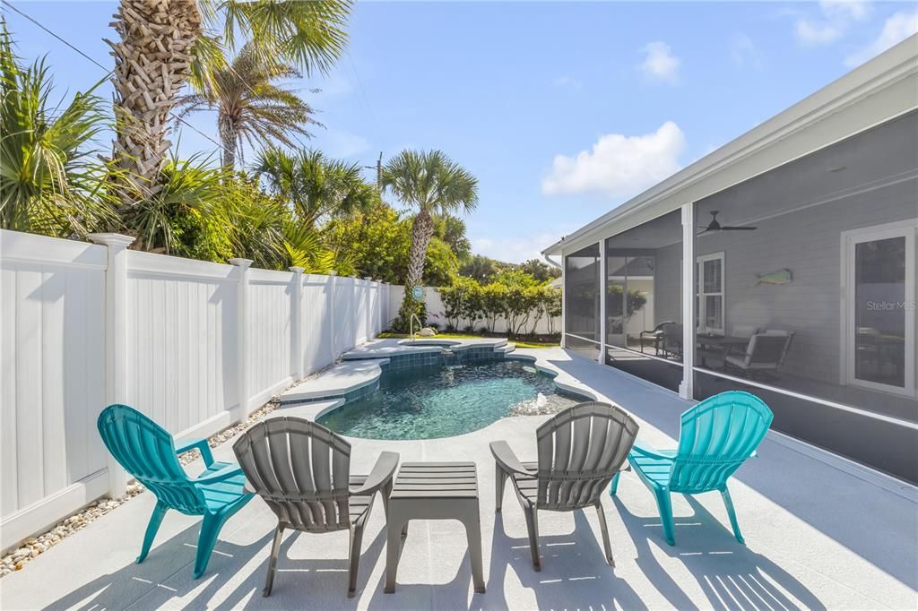 En Venta: $1,300,000 (4 camas, 2 baños, 2440 Pies cuadrados)