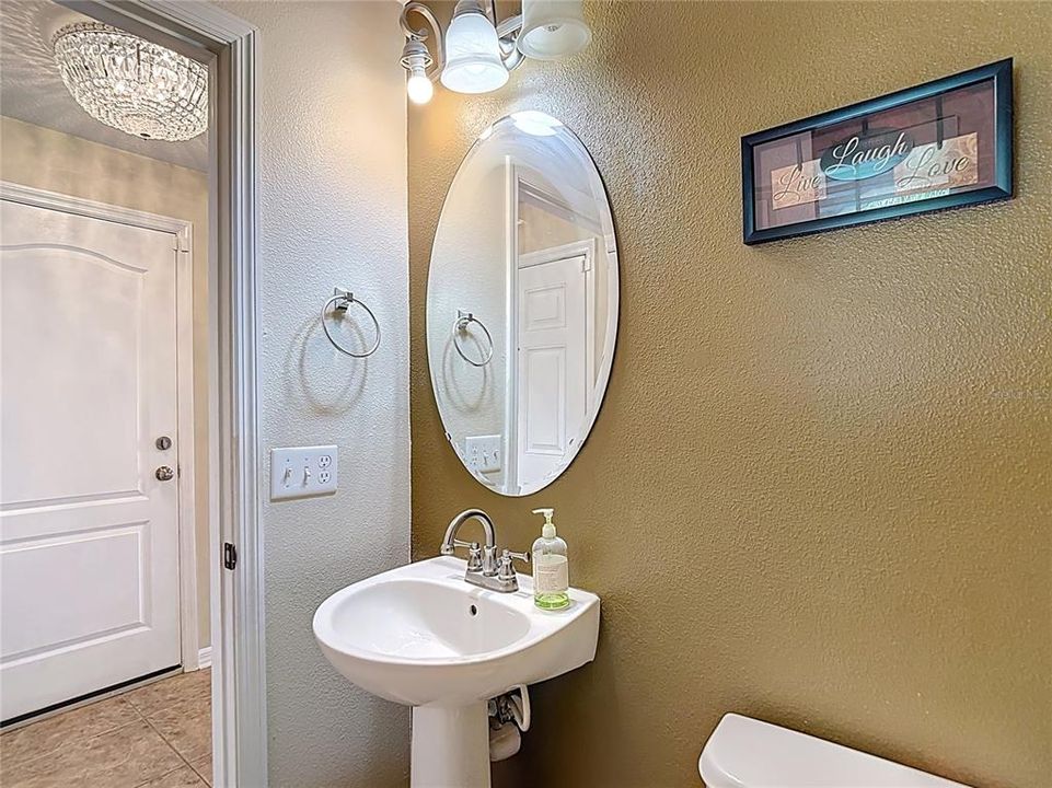 Под контрактом: $209,000 (3 спален, 2 ванн, 1529 Квадратных фут)