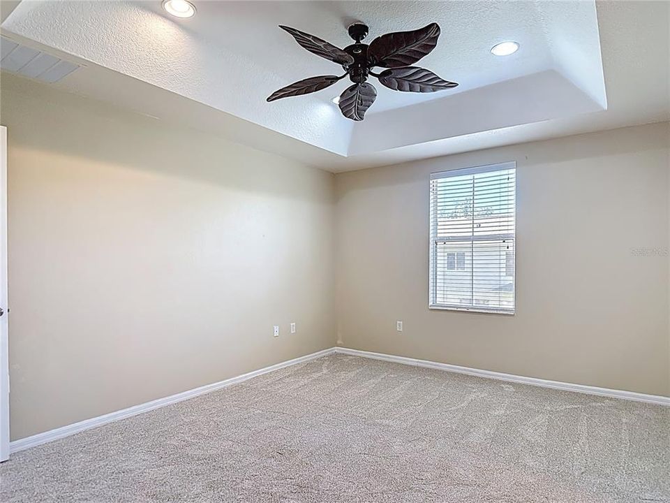 Под контрактом: $209,000 (3 спален, 2 ванн, 1529 Квадратных фут)