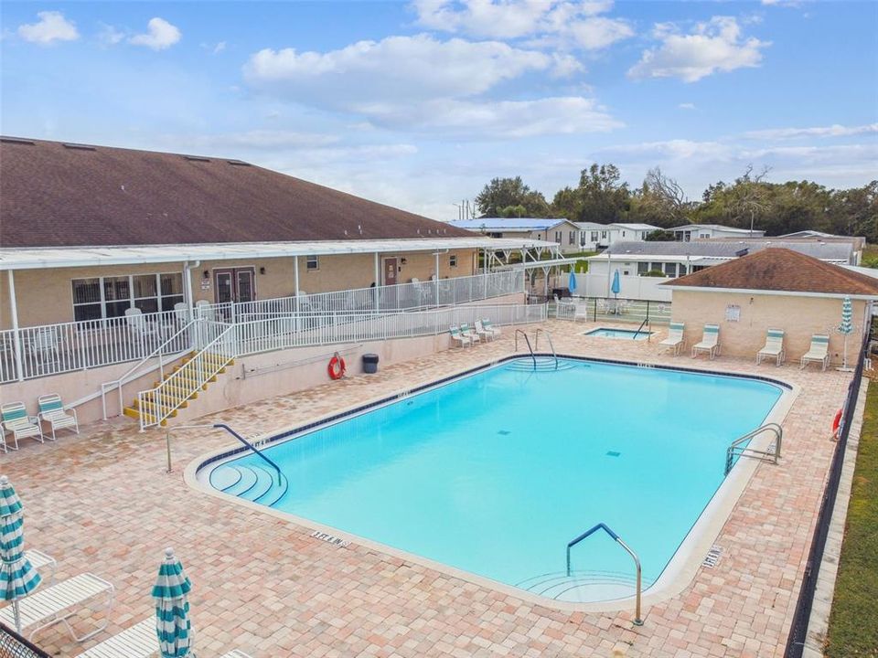 For Sale: $270,000 (2 beds, 2 baths, 1210 Square Feet)