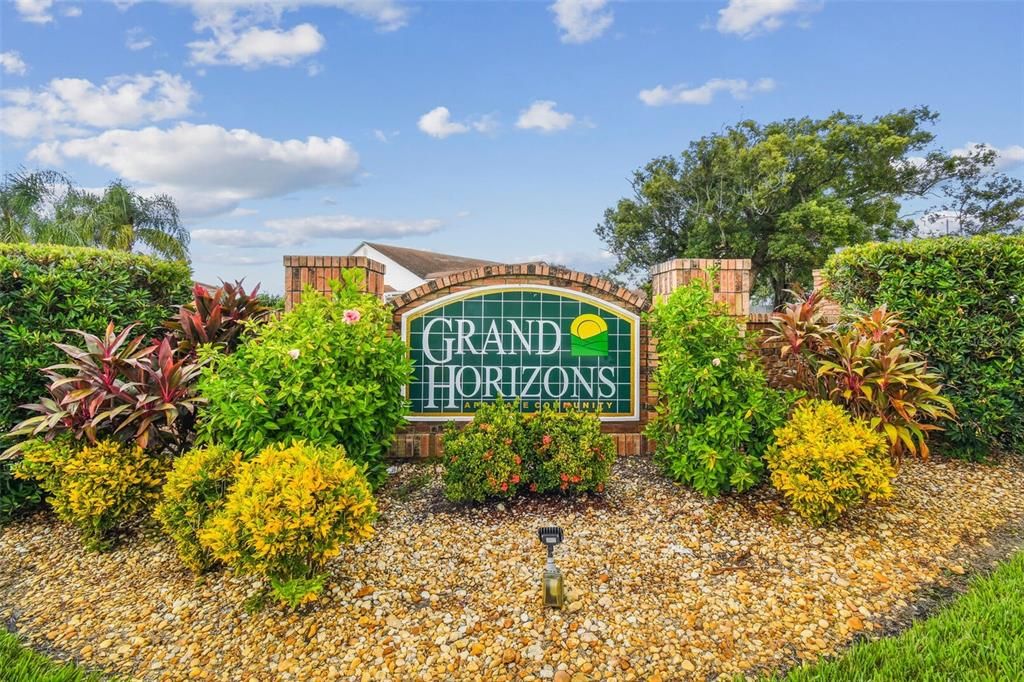 For Sale: $270,000 (2 beds, 2 baths, 1210 Square Feet)