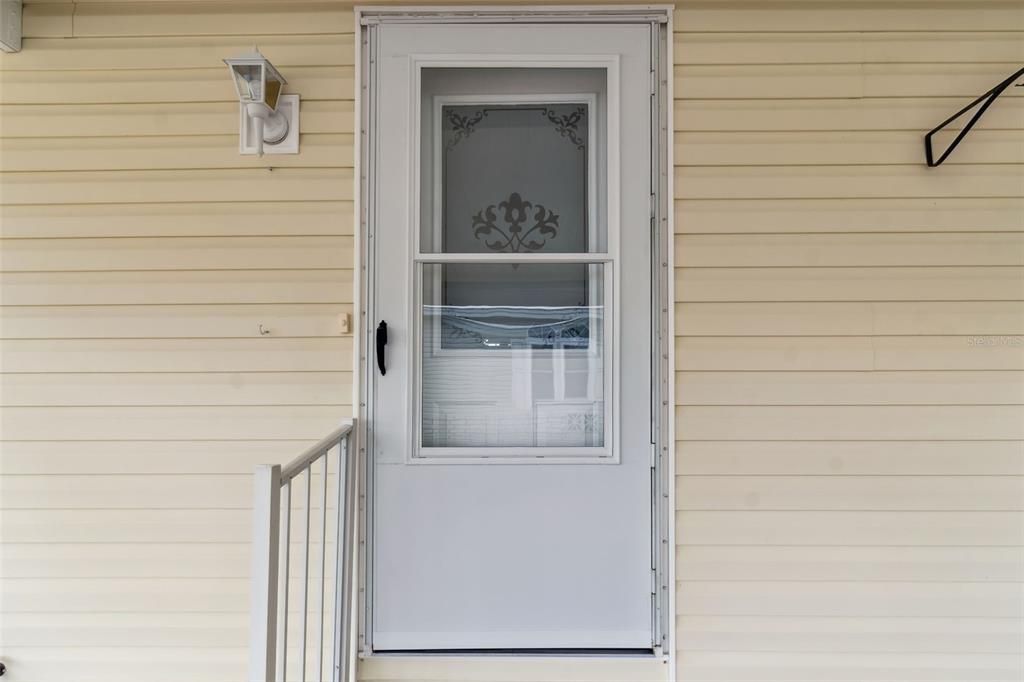 For Sale: $270,000 (2 beds, 2 baths, 1210 Square Feet)