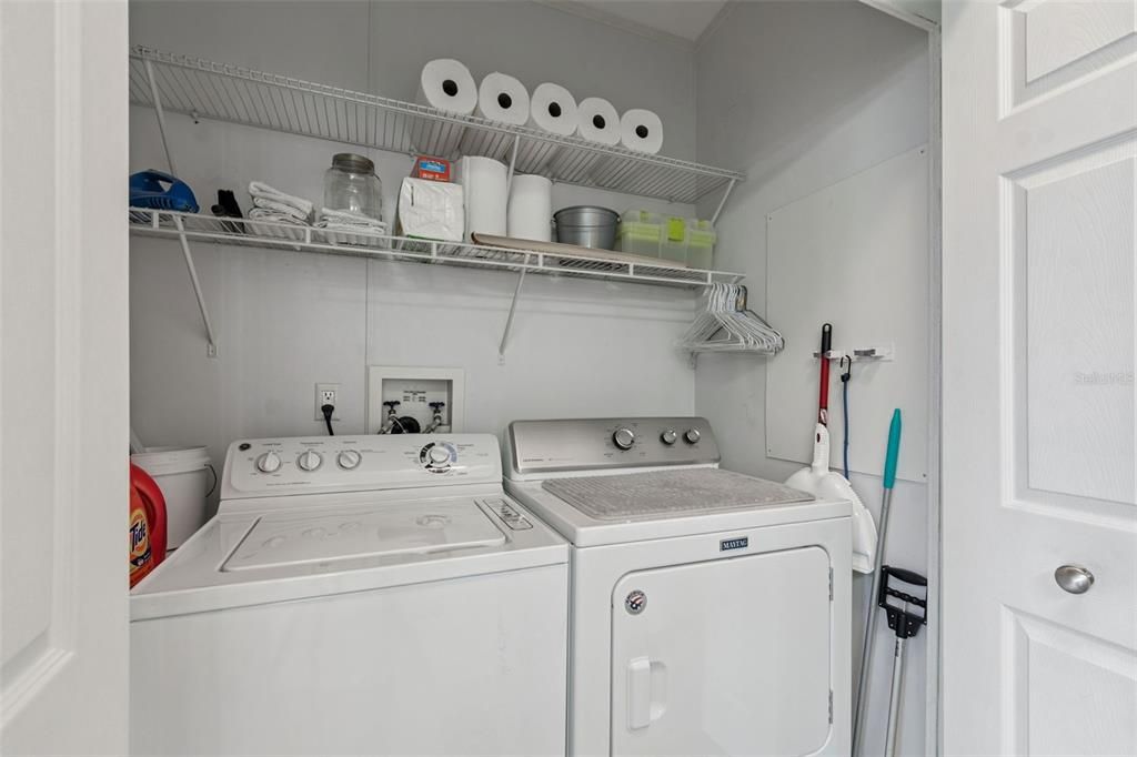 For Sale: $270,000 (2 beds, 2 baths, 1210 Square Feet)