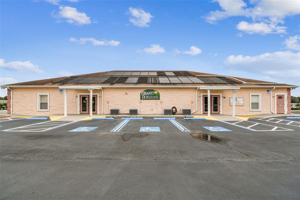 For Sale: $270,000 (2 beds, 2 baths, 1210 Square Feet)