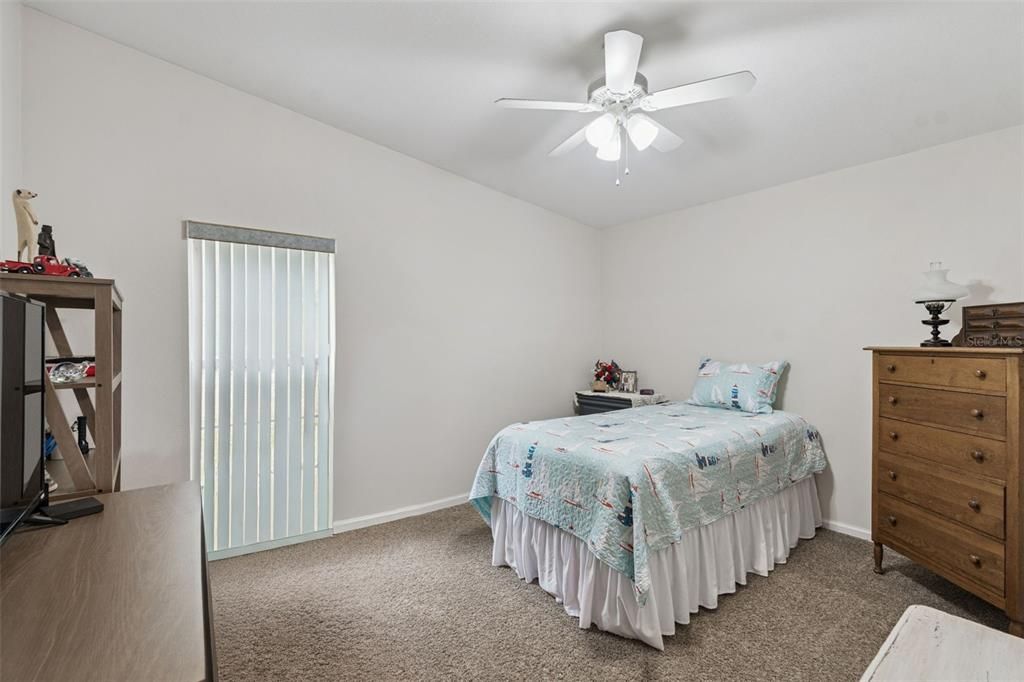 For Sale: $270,000 (2 beds, 2 baths, 1210 Square Feet)