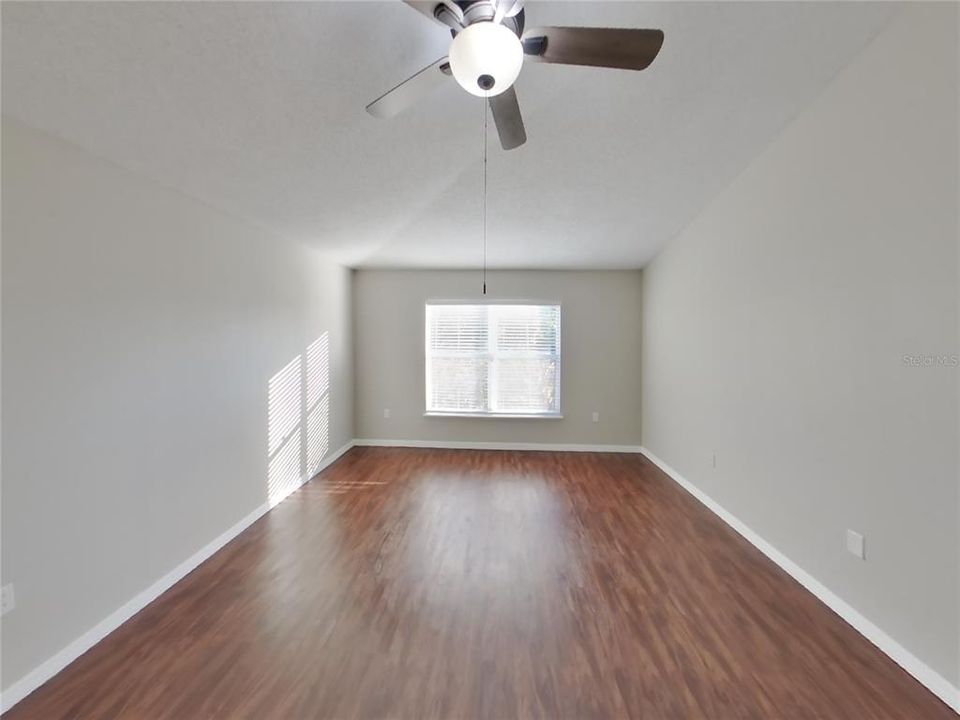 For Rent: $1,669 (3 beds, 2 baths, 2047 Square Feet)