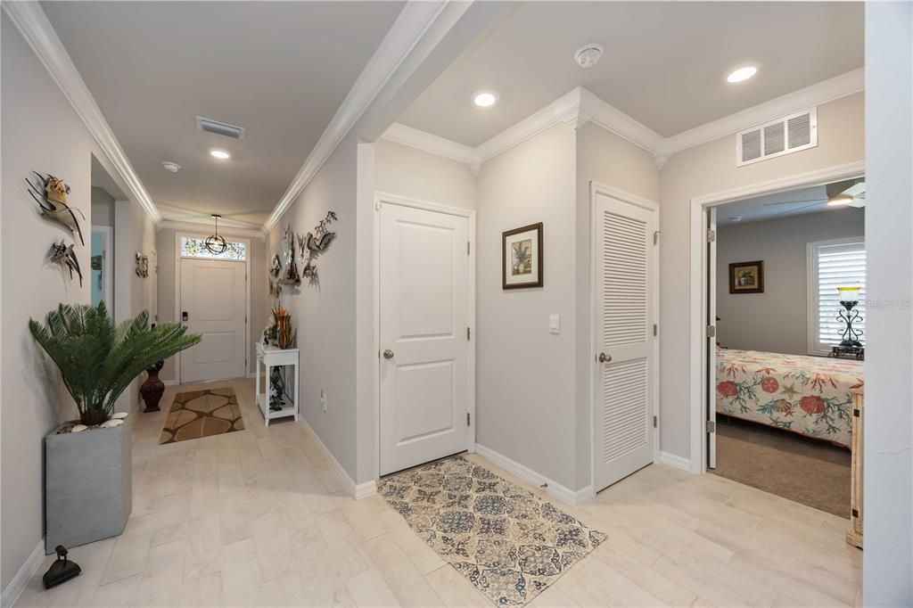 待售: $400,000 (4 贝兹, 2 浴室, 1828 平方英尺)