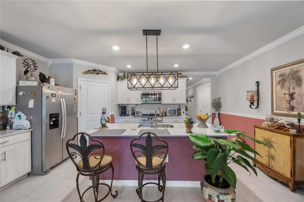 待售: $400,000 (4 贝兹, 2 浴室, 1828 平方英尺)