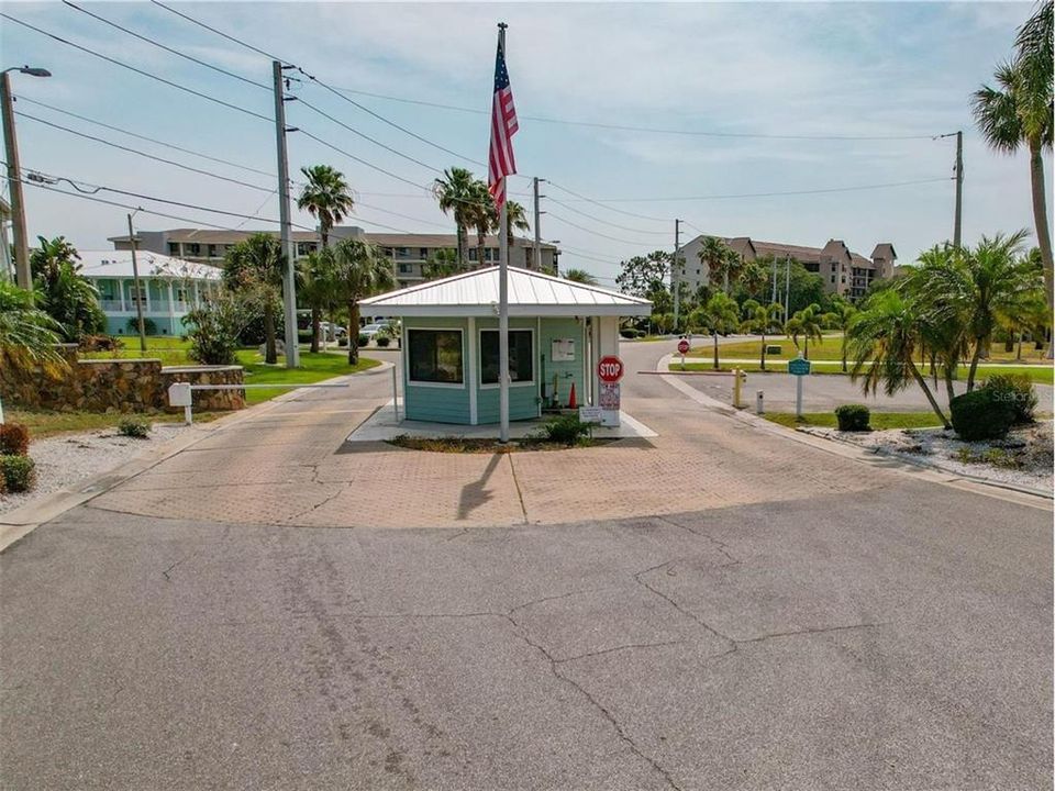 На продажу: $175,000 (2 спален, 2 ванн, 1025 Квадратных фут)