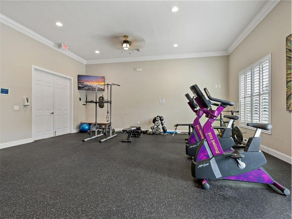 На продажу: $175,000 (2 спален, 2 ванн, 1025 Квадратных фут)