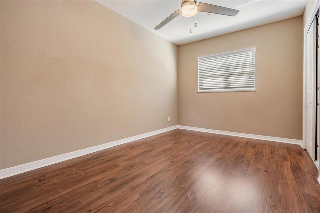 En Venta: $425,000 (4 camas, 2 baños, 1611 Pies cuadrados)