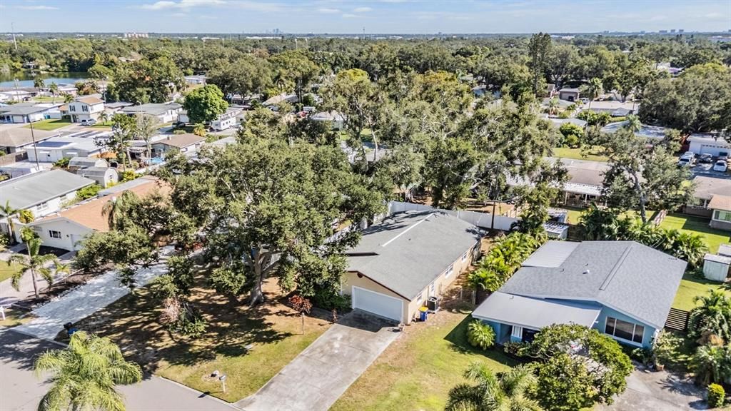 En Venta: $425,000 (4 camas, 2 baños, 1611 Pies cuadrados)